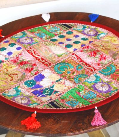 Barmer Round Table runner